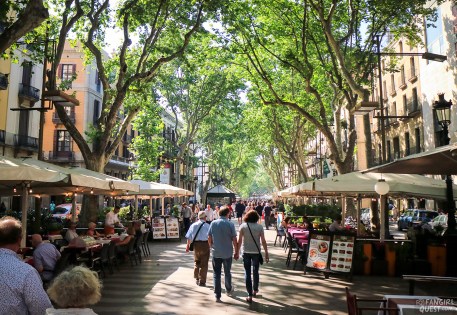 la-rambla-shopping-street-7676